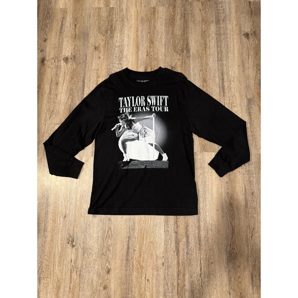 Taylor Swift Women’s Eras Tour Long Sleeve Size Medium